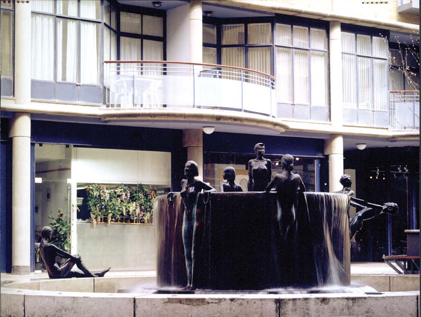 Bronze fountain, Artist: Antony Donaldson