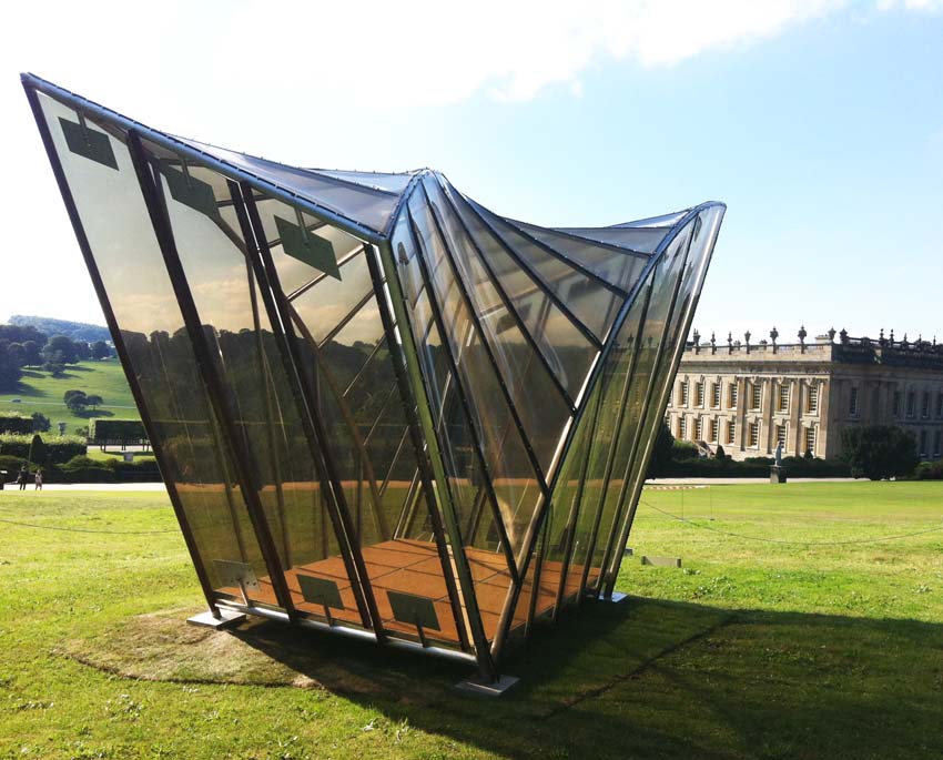 Thomas Heatherwick Pavilion restored and installed at Chatsworth.