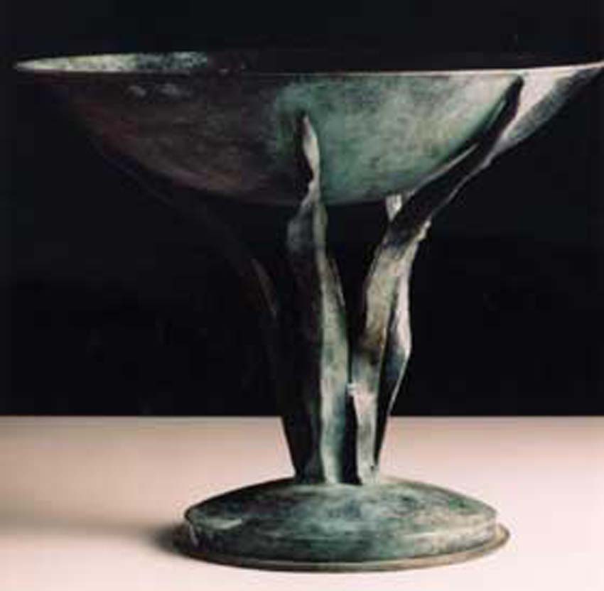 Forged bronze tazza. Artist: Antony Donaldson