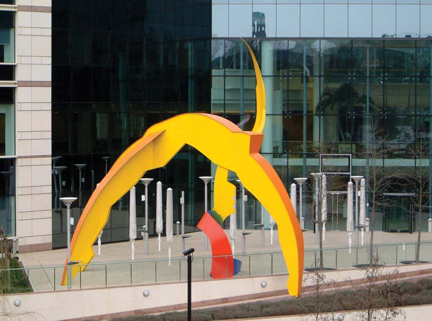 Painted steel sculpture, Artist: Allen Jones RA